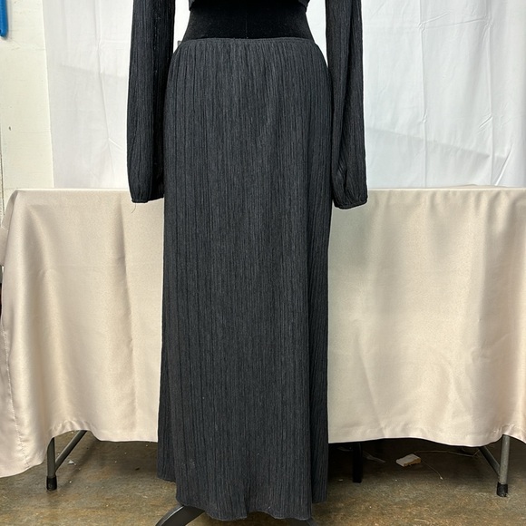Lush Long Sleeve Twist Front Open Midrift Maxi Dress sz L - Picture 9 of 17